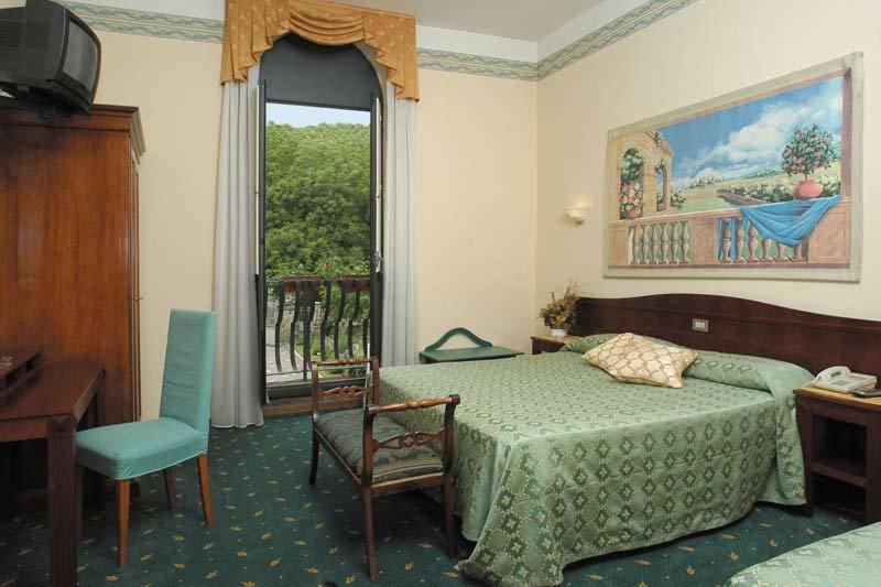 Hotel Castello 3*